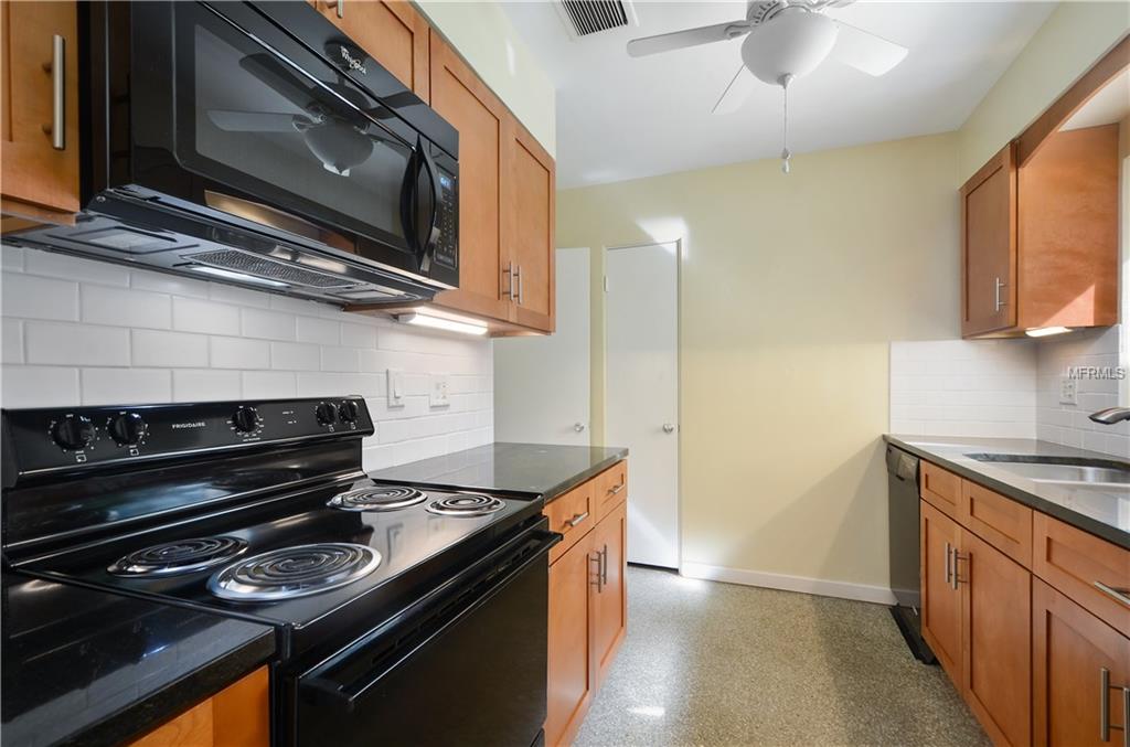 618 GLENARDEN ROAD, WINTER PARK, Florida 32792, 3 Bedrooms Bedrooms, 4 Rooms Rooms,2 BathroomsBathrooms,Residential,For sale,GLENARDEN,O5548312