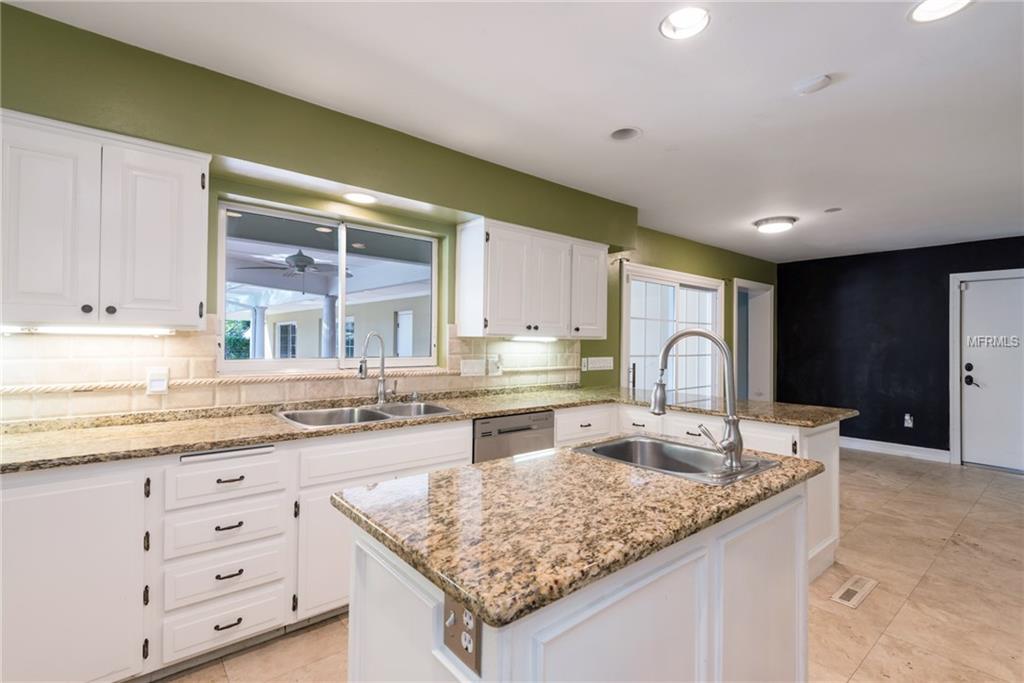 200 PALMETTO ROAD, BELLEAIR, Florida 33756, 4 Bedrooms Bedrooms, 9 Rooms Rooms,4 BathroomsBathrooms,Residential,For sale,PALMETTO,U7841754