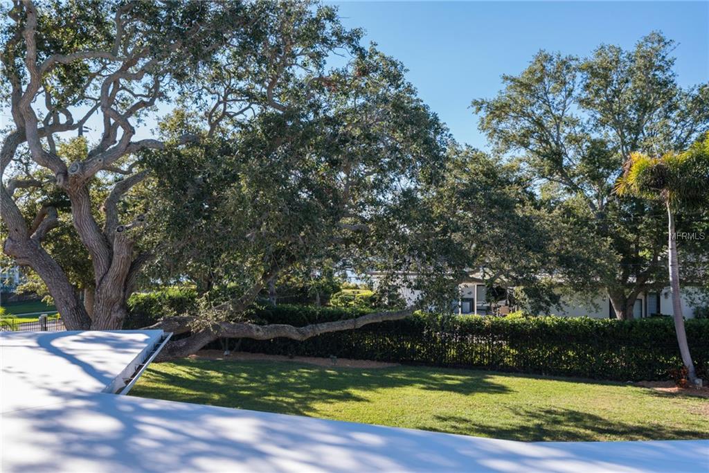 200 PALMETTO ROAD, BELLEAIR, Florida 33756, 4 Bedrooms Bedrooms, 9 Rooms Rooms,4 BathroomsBathrooms,Residential,For sale,PALMETTO,U7841754