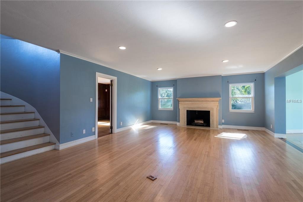 200 PALMETTO ROAD, BELLEAIR, Florida 33756, 4 Bedrooms Bedrooms, 9 Rooms Rooms,4 BathroomsBathrooms,Residential,For sale,PALMETTO,U7841754