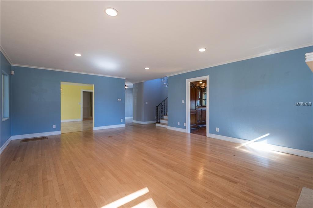 200 PALMETTO ROAD, BELLEAIR, Florida 33756, 4 Bedrooms Bedrooms, 9 Rooms Rooms,4 BathroomsBathrooms,Residential,For sale,PALMETTO,U7841754