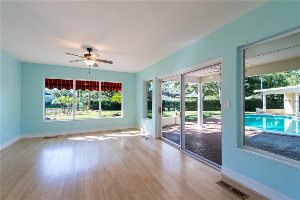 200 PALMETTO ROAD, BELLEAIR, Florida 33756, 4 Bedrooms Bedrooms, 9 Rooms Rooms,4 BathroomsBathrooms,Residential,For sale,PALMETTO,U7841754