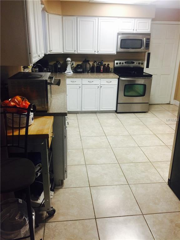 222 CLIFF STREET, DELAND, Florida 32720, 3 Bedrooms Bedrooms, 8 Rooms Rooms,3 BathroomsBathrooms,Residential,For sale,CLIFF,O5559033