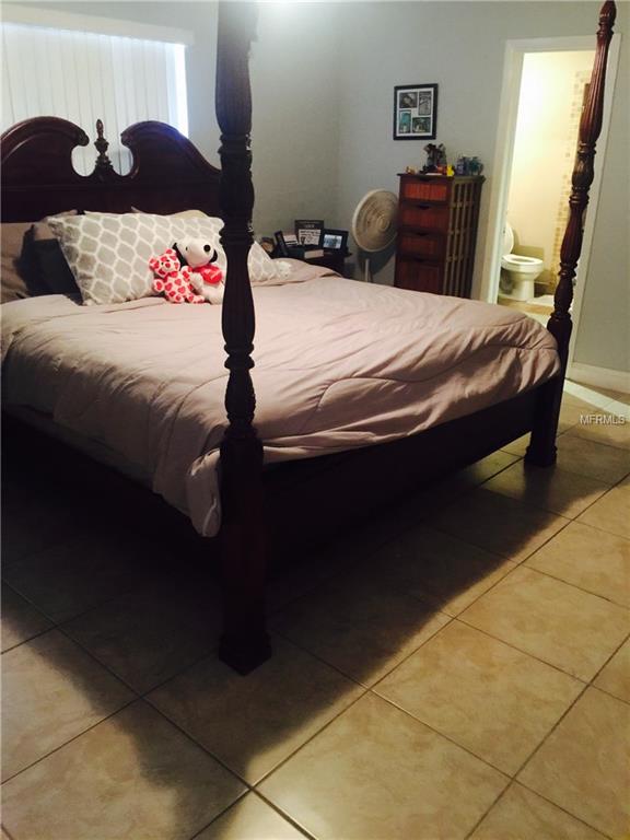 222 CLIFF STREET, DELAND, Florida 32720, 3 Bedrooms Bedrooms, 8 Rooms Rooms,3 BathroomsBathrooms,Residential,For sale,CLIFF,O5559033