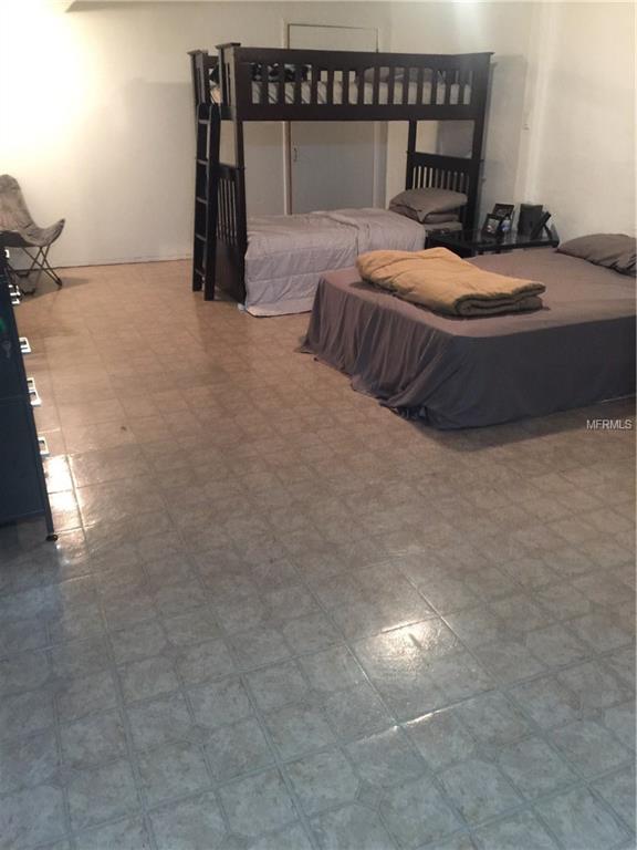 222 CLIFF STREET, DELAND, Florida 32720, 3 Bedrooms Bedrooms, 8 Rooms Rooms,3 BathroomsBathrooms,Residential,For sale,CLIFF,O5559033