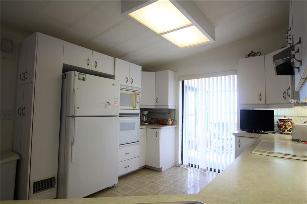 1405 SANDERLING DRIVE, ENGLEWOOD, Florida 34224, 2 Bedrooms Bedrooms, 7 Rooms Rooms,2 BathroomsBathrooms,Residential,For sale,SANDERLING,D5922956