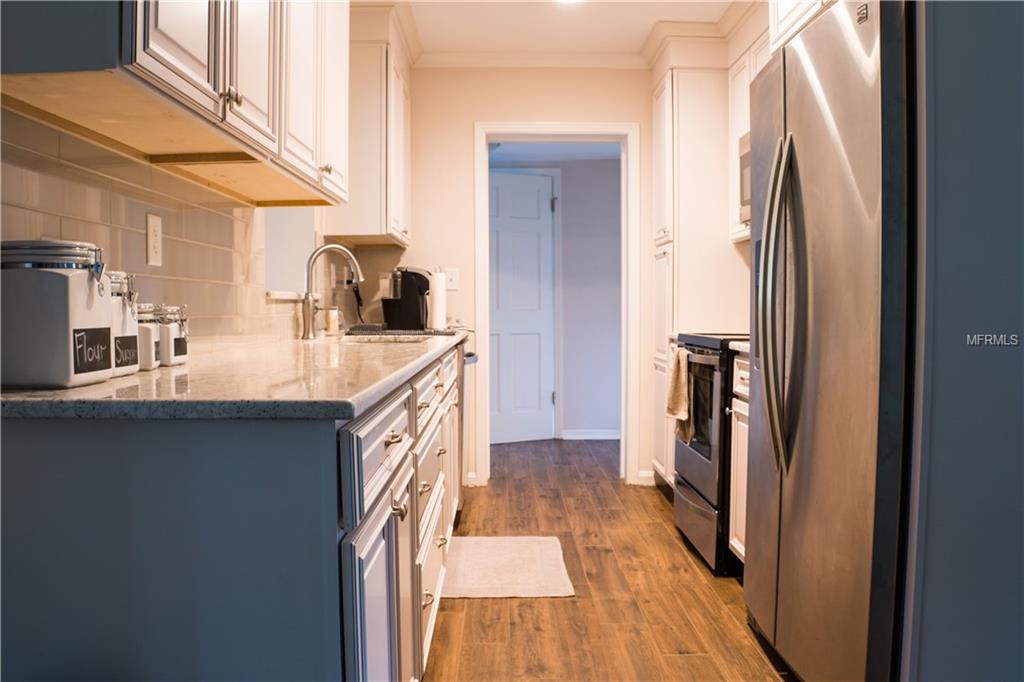 3907 W SAN CARLOS STREET, TAMPA, Florida 33629, 3 Bedrooms Bedrooms, 7 Rooms Rooms,2 BathroomsBathrooms,Residential,For sale,SAN CARLOS,T2928356