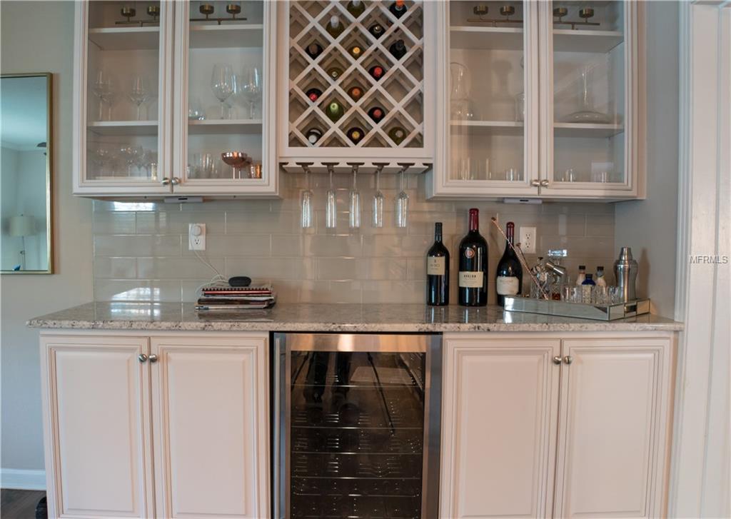 3907 W SAN CARLOS STREET, TAMPA, Florida 33629, 3 Bedrooms Bedrooms, 7 Rooms Rooms,2 BathroomsBathrooms,Residential,For sale,SAN CARLOS,T2928356