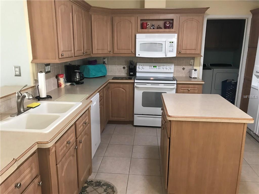 8419 REGAL WAY, PALMETTO, Florida 34221, 2 Bedrooms Bedrooms, 7 Rooms Rooms,2 BathroomsBathrooms,Residential,For sale,REGAL,A4210048