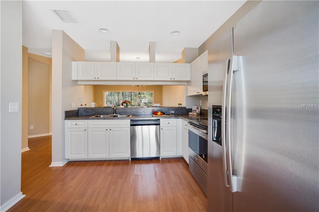 11300 HARBOR WAY, LARGO, Florida 33774, 2 Bedrooms Bedrooms, 3 Rooms Rooms,2 BathroomsBathrooms,Residential,For sale,HARBOR,T2905893