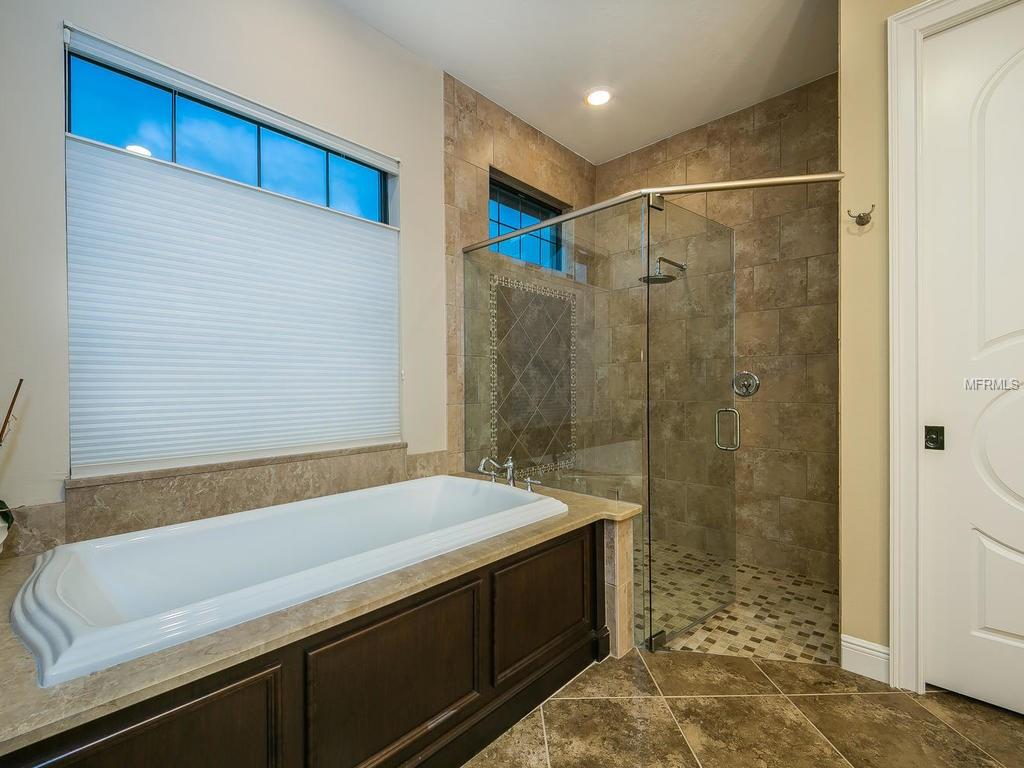 14729 NEWTONMORE LANE, LAKEWOOD RANCH, Florida 34202, 3 Bedrooms Bedrooms, 6 Rooms Rooms,3 BathroomsBathrooms,Residential,For sale,NEWTONMORE,A4199216