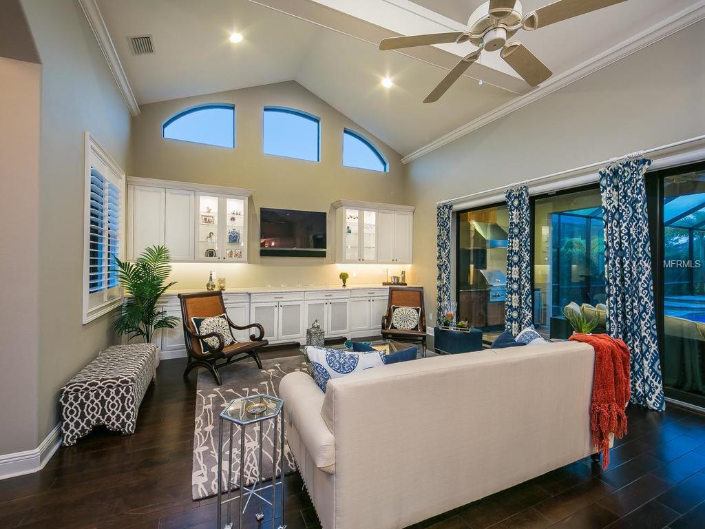 14729 NEWTONMORE LANE, LAKEWOOD RANCH, Florida 34202, 3 Bedrooms Bedrooms, 6 Rooms Rooms,3 BathroomsBathrooms,Residential,For sale,NEWTONMORE,A4199216