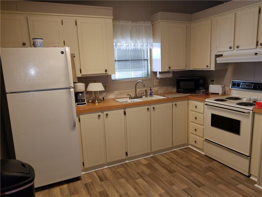 152 SWEET CIRCLE, WINTER HAVEN, Florida 33884, 2 Bedrooms Bedrooms, 6 Rooms Rooms,2 BathroomsBathrooms,Residential,For sale,SWEET,P4718070