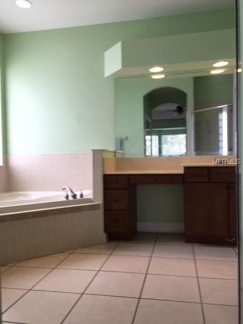 19039 PARK PLACE BOULEVARD, EUSTIS, Florida 32736, 3 Bedrooms Bedrooms, 6 Rooms Rooms,2 BathroomsBathrooms,Residential,For sale,PARK PLACE,T2918932