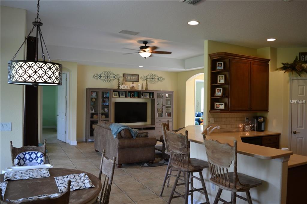 19039 PARK PLACE BOULEVARD, EUSTIS, Florida 32736, 3 Bedrooms Bedrooms, 6 Rooms Rooms,2 BathroomsBathrooms,Residential,For sale,PARK PLACE,T2918932