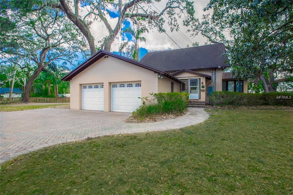 701 S HYER AVENUE, ORLANDO, Florida 32801, 3 Bedrooms Bedrooms, 4 Rooms Rooms,3 BathroomsBathrooms,Residential,For sale,HYER,O5558278