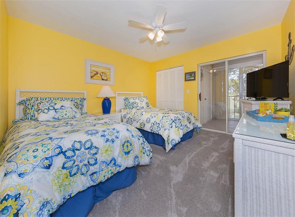 416 CERROMAR COURT, VENICE, Florida 34293, 2 Bedrooms Bedrooms, 6 Rooms Rooms,2 BathroomsBathrooms,Residential,For sale,CERROMAR,N5916199