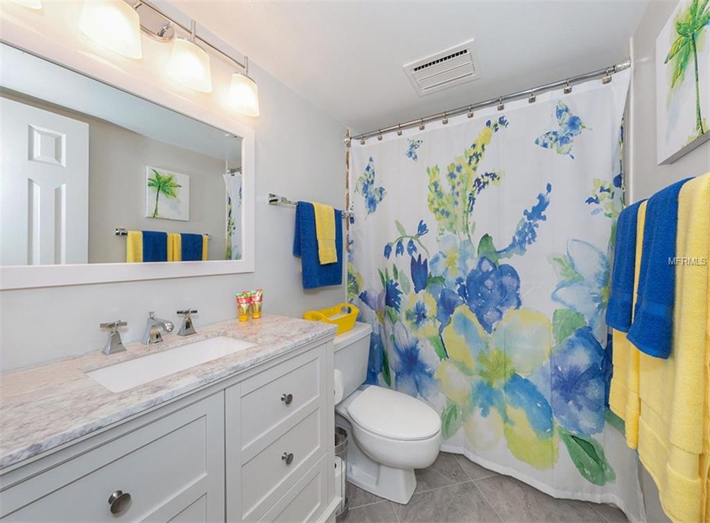 416 CERROMAR COURT, VENICE, Florida 34293, 2 Bedrooms Bedrooms, 6 Rooms Rooms,2 BathroomsBathrooms,Residential,For sale,CERROMAR,N5916199