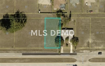 405 DIPLOMAT PARKWAY E, CAPE CORAL, Florida 33909, ,Vacant land,For sale,DIPLOMAT,C7248301