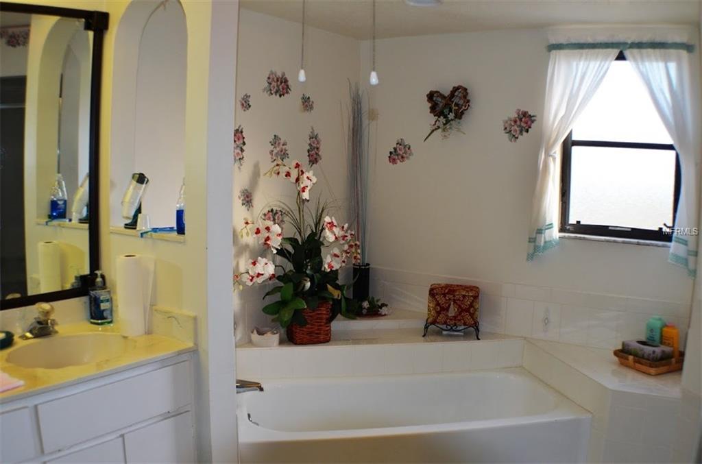 3281 BEACON DRIVE, PORT CHARLOTTE, Florida 33980, 3 Bedrooms Bedrooms, 8 Rooms Rooms,2 BathroomsBathrooms,Residential,For sale,BEACON,C7248818