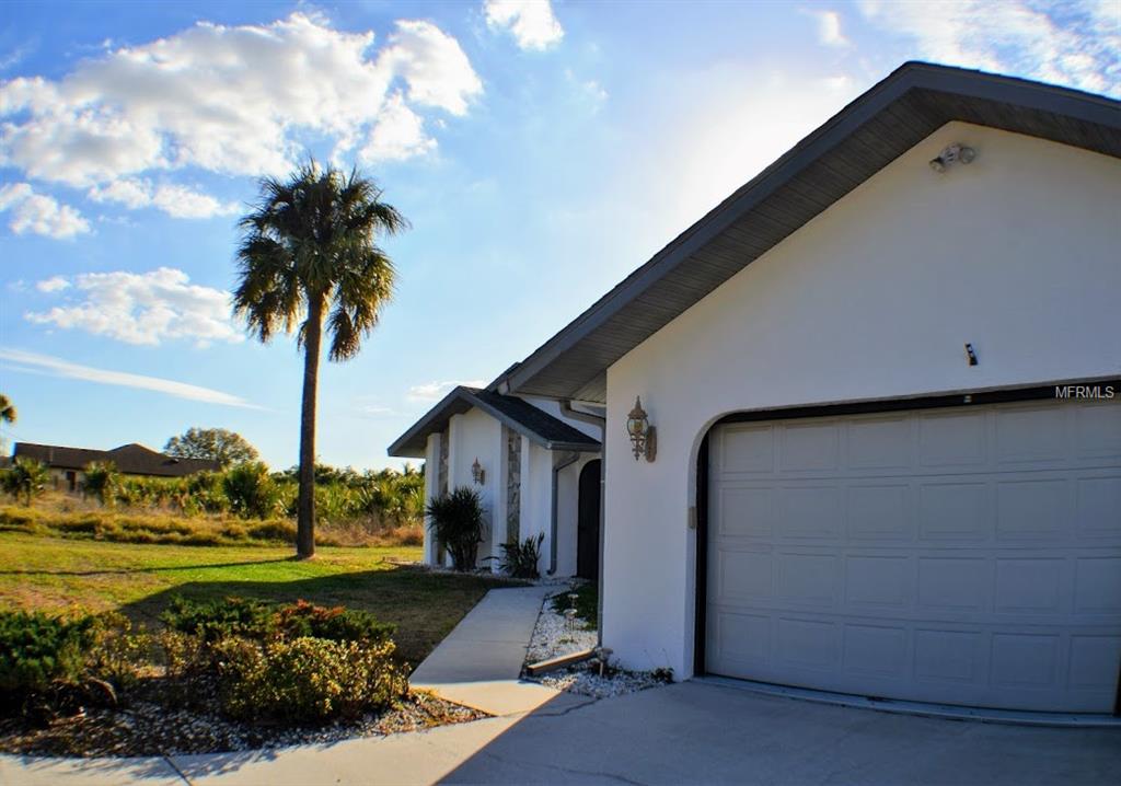 3281 BEACON DRIVE, PORT CHARLOTTE, Florida 33980, 3 Bedrooms Bedrooms, 8 Rooms Rooms,2 BathroomsBathrooms,Residential,For sale,BEACON,C7248818