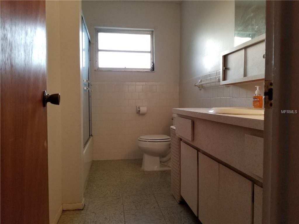 4112 4TH AVENUE NE, BRADENTON, Florida 34208, 2 Bedrooms Bedrooms, 6 Rooms Rooms,2 BathroomsBathrooms,Residential,For sale,4TH,A4209487