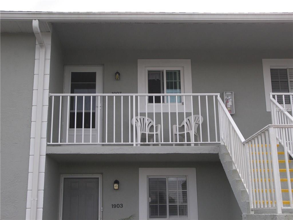 3310 LOVELAND BOULEVARD, PORT CHARLOTTE, Florida 33980, 2 Bedrooms Bedrooms, 6 Rooms Rooms,2 BathroomsBathrooms,Residential,For sale,LOVELAND,C7249086