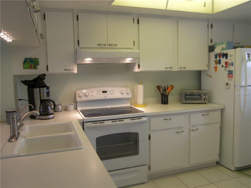 3310 LOVELAND BOULEVARD, PORT CHARLOTTE, Florida 33980, 2 Bedrooms Bedrooms, 6 Rooms Rooms,2 BathroomsBathrooms,Residential,For sale,LOVELAND,C7249086