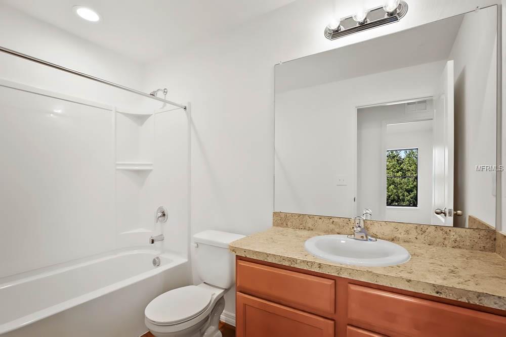 729 CHATHAM WALK DRIVE, RUSKIN, Florida 33570, 4 Bedrooms Bedrooms, 9 Rooms Rooms,2 BathroomsBathrooms,Residential,For sale,CHATHAM WALK,T2928475