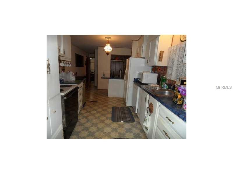 16139 SEMINOLE BOULEVARD, BROOKSVILLE, Florida 34601, 2 Bedrooms Bedrooms, 3 Rooms Rooms,2 BathroomsBathrooms,Residential,For sale,SEMINOLE,T2858325