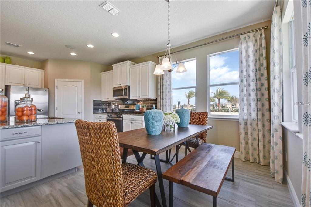 921 GLAZEBROOK LOOP, ORANGE CITY, Florida 32763, 4 Bedrooms Bedrooms, 9 Rooms Rooms,2 BathroomsBathrooms,Residential,For sale,GLAZEBROOK,W7635124