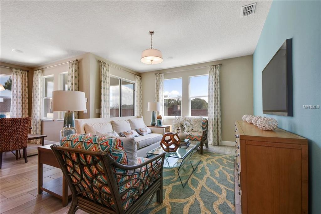 921 GLAZEBROOK LOOP, ORANGE CITY, Florida 32763, 4 Bedrooms Bedrooms, 9 Rooms Rooms,2 BathroomsBathrooms,Residential,For sale,GLAZEBROOK,W7635124