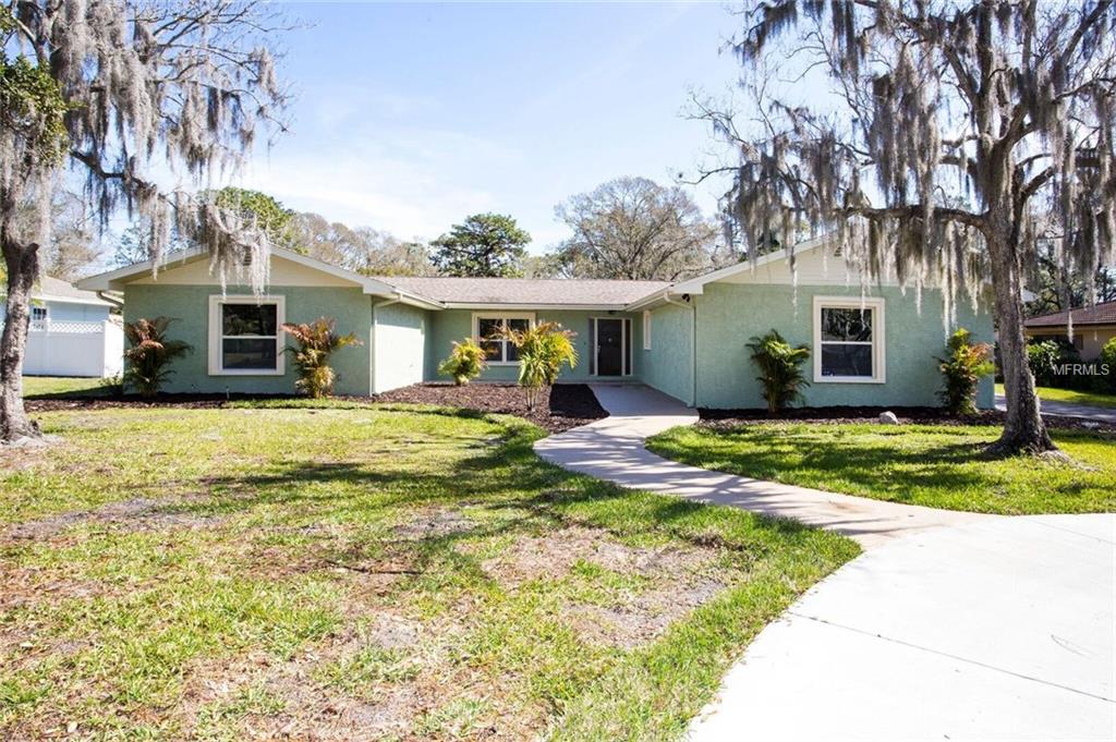 1659 ROBINHOOD LANE, CLEARWATER, Florida 33764, 4 Bedrooms Bedrooms, 7 Rooms Rooms,3 BathroomsBathrooms,Residential,For sale,ROBINHOOD,U7844129
