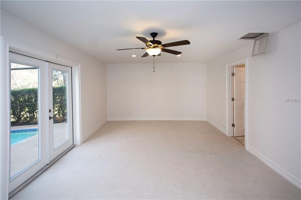 1659 ROBINHOOD LANE, CLEARWATER, Florida 33764, 4 Bedrooms Bedrooms, 7 Rooms Rooms,3 BathroomsBathrooms,Residential,For sale,ROBINHOOD,U7844129