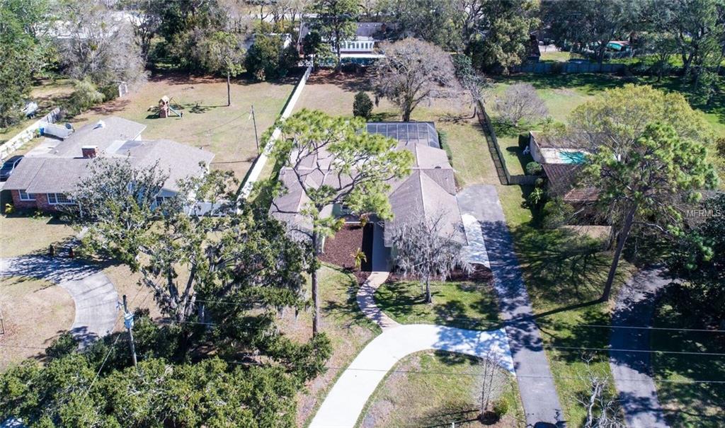 1659 ROBINHOOD LANE, CLEARWATER, Florida 33764, 4 Bedrooms Bedrooms, 7 Rooms Rooms,3 BathroomsBathrooms,Residential,For sale,ROBINHOOD,U7844129