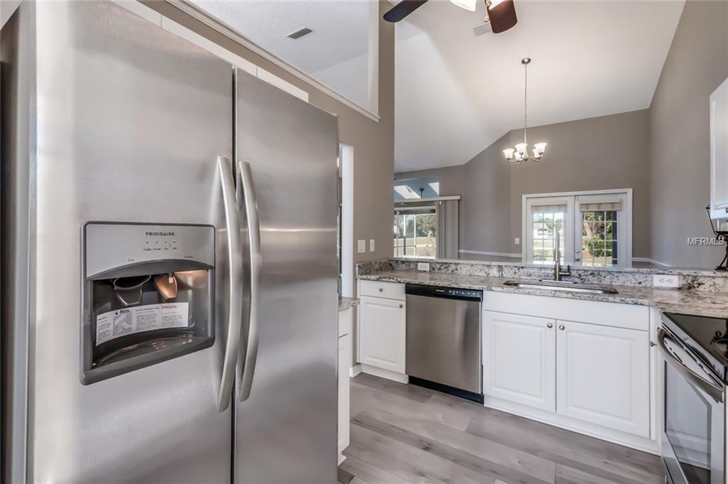 6441 STONE RIVER ROAD, BRADENTON, Florida 34203, 3 Bedrooms Bedrooms, 4 Rooms Rooms,2 BathroomsBathrooms,Residential,For sale,STONE RIVER,A4207358