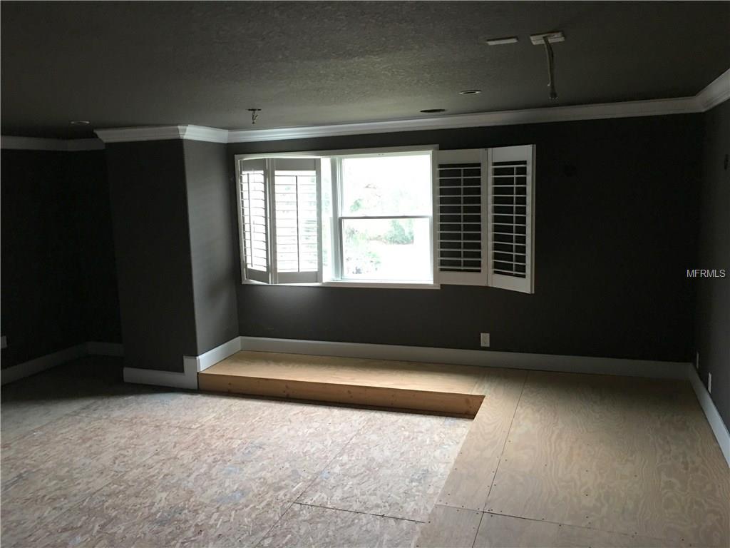 1492 CHIPPEWA LANE, GENEVA, Florida 32732, 6 Bedrooms Bedrooms, 9 Rooms Rooms,6 BathroomsBathrooms,Residential,For sale,CHIPPEWA,O5558289