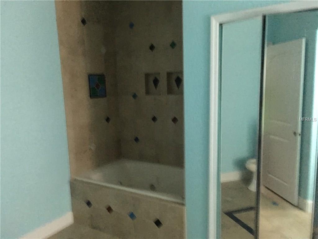 1492 CHIPPEWA LANE, GENEVA, Florida 32732, 6 Bedrooms Bedrooms, 9 Rooms Rooms,6 BathroomsBathrooms,Residential,For sale,CHIPPEWA,O5558289