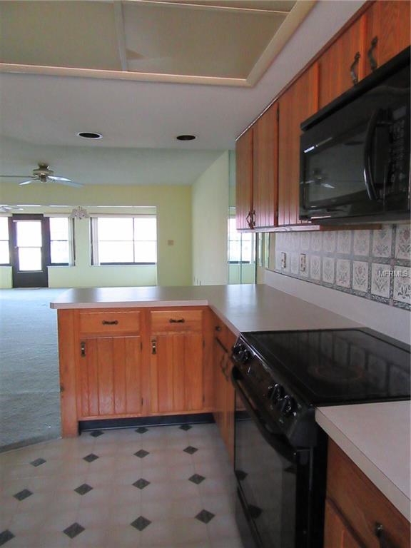 6101 COUNTRY CLUB DRIVE, LAKE WALES, Florida 33898, 2 Bedrooms Bedrooms, 5 Rooms Rooms,2 BathroomsBathrooms,Residential,For sale,COUNTRY CLUB,K4701886