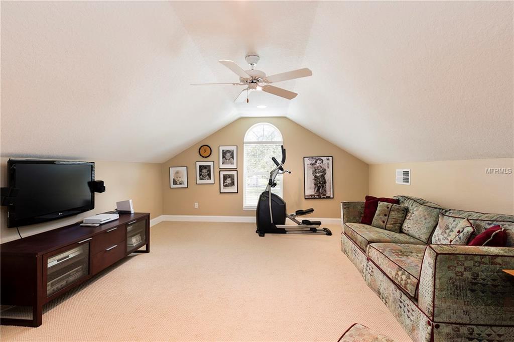 8051 BELSHIRE DRIVE, ORLANDO, Florida 32835, 4 Bedrooms Bedrooms, 10 Rooms Rooms,3 BathroomsBathrooms,Residential,For sale,BELSHIRE,O5560190