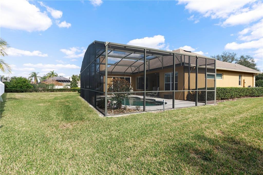 8051 BELSHIRE DRIVE, ORLANDO, Florida 32835, 4 Bedrooms Bedrooms, 10 Rooms Rooms,3 BathroomsBathrooms,Residential,For sale,BELSHIRE,O5560190