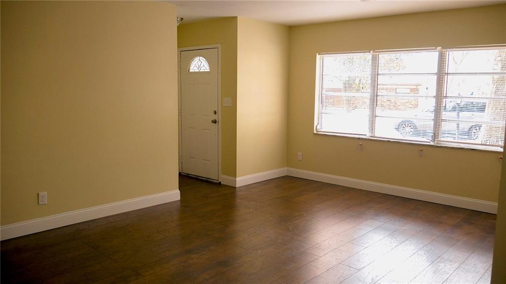 7803 PINE HILL DRIVE, TAMPA, Florida 33617, 3 Bedrooms Bedrooms, 8 Rooms Rooms,2 BathroomsBathrooms,Residential,For sale,PINE HILL,S4856943