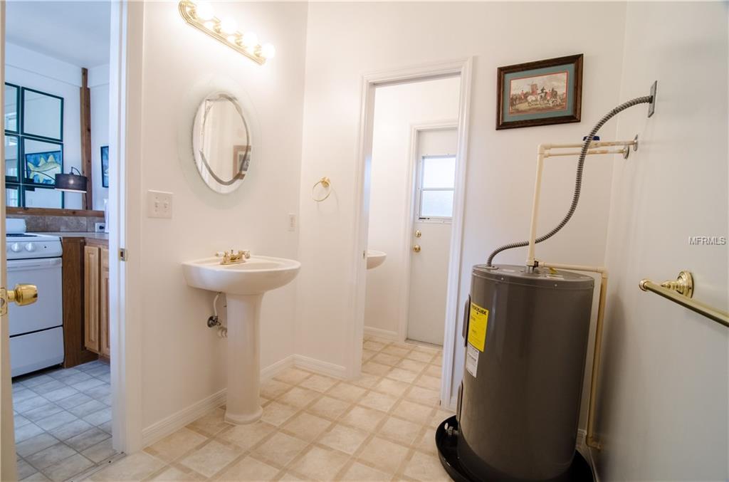 4807 BROWN ROAD, CHRISTMAS, Florida 32709, 1 Bedroom Bedrooms, 4 Rooms Rooms,1 BathroomBathrooms,Residential,For sale,BROWN,O5561457