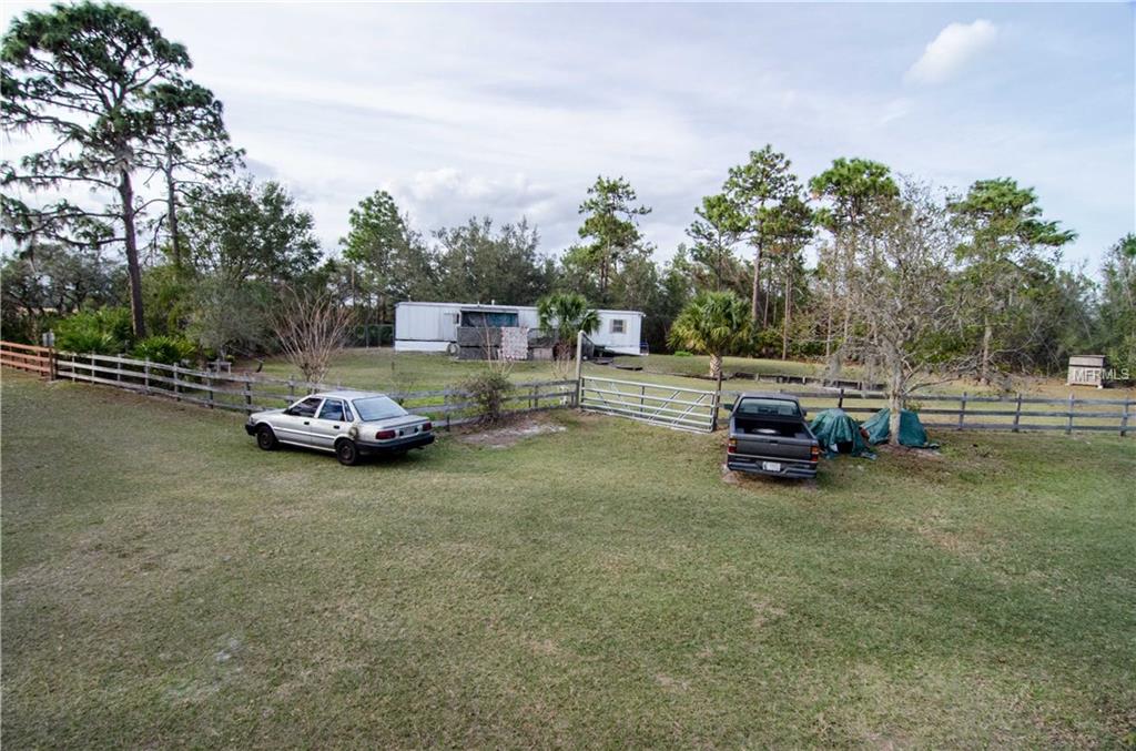 4807 BROWN ROAD, CHRISTMAS, Florida 32709, 1 Bedroom Bedrooms, 4 Rooms Rooms,1 BathroomBathrooms,Residential,For sale,BROWN,O5561457