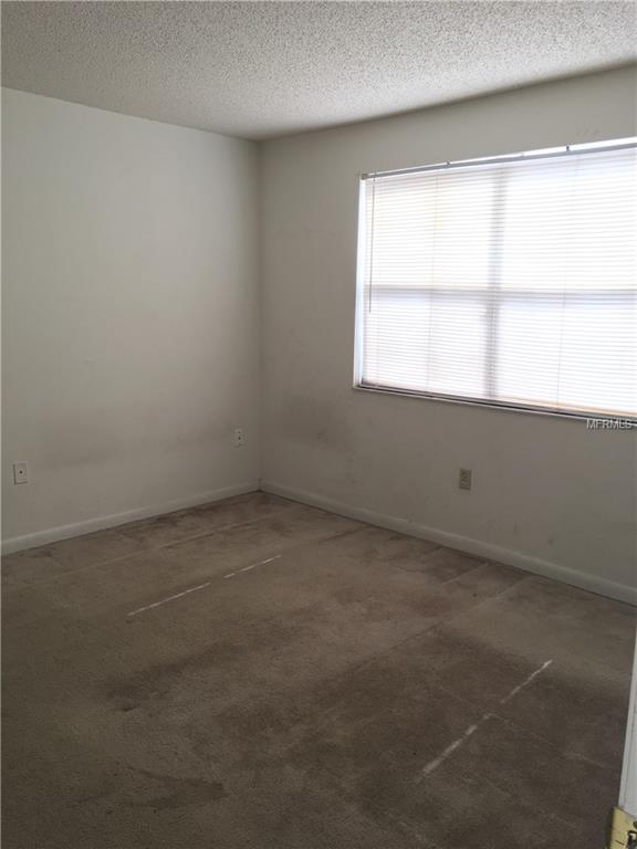 5054 TERRACE CLUB LANE, TAMPA, Florida 33617, 2 Bedrooms Bedrooms, 4 Rooms Rooms,2 BathroomsBathrooms,Residential,For sale,TERRACE CLUB,T2928357