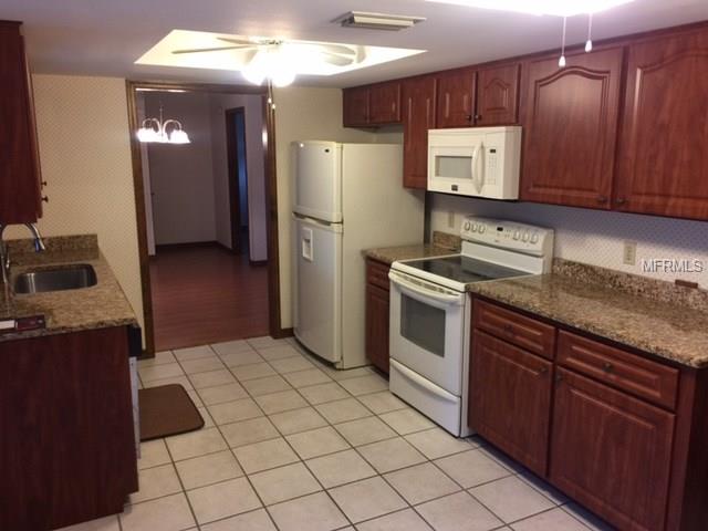 1832 N AKRON DRIVE, DELTONA, Florida 32738, 2 Bedrooms Bedrooms, 3 Rooms Rooms,2 BathroomsBathrooms,Rental,For Rent,AKRON,V4722825