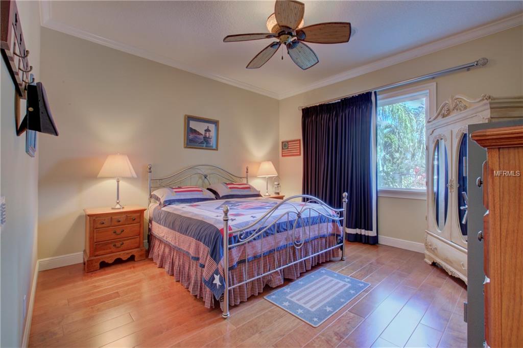 6113 9TH AVENUE CIRCLE NE, BRADENTON, Florida 34212, 4 Bedrooms Bedrooms, 5 Rooms Rooms,3 BathroomsBathrooms,Residential,For sale,9TH AVENUE,A4194729