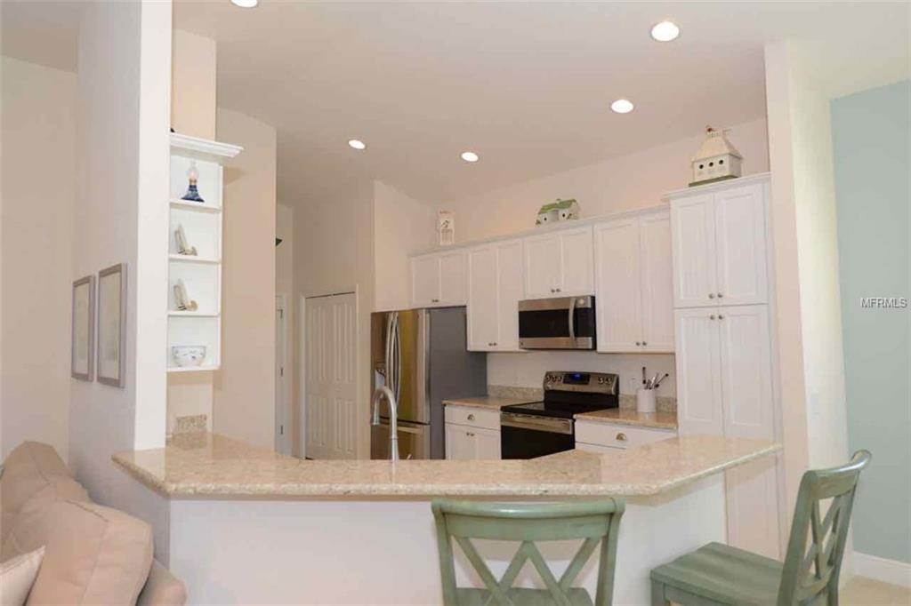 10112 LAKE MIONA WAY, OXFORD, Florida 34484, 3 Bedrooms Bedrooms, 7 Rooms Rooms,2 BathroomsBathrooms,Residential,For sale,LAKE MIONA,G4849214