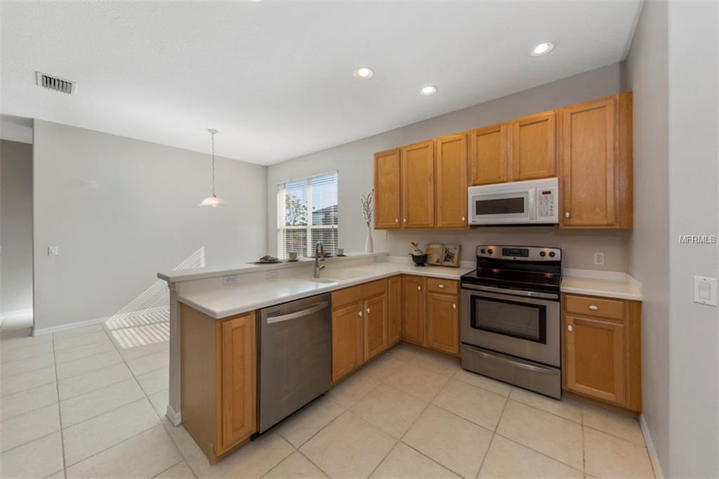 1183 FRASER PINE BOULEVARD, SARASOTA, Florida 34240, 4 Bedrooms Bedrooms, 8 Rooms Rooms,3 BathroomsBathrooms,Residential,For sale,FRASER PINE,A4204678