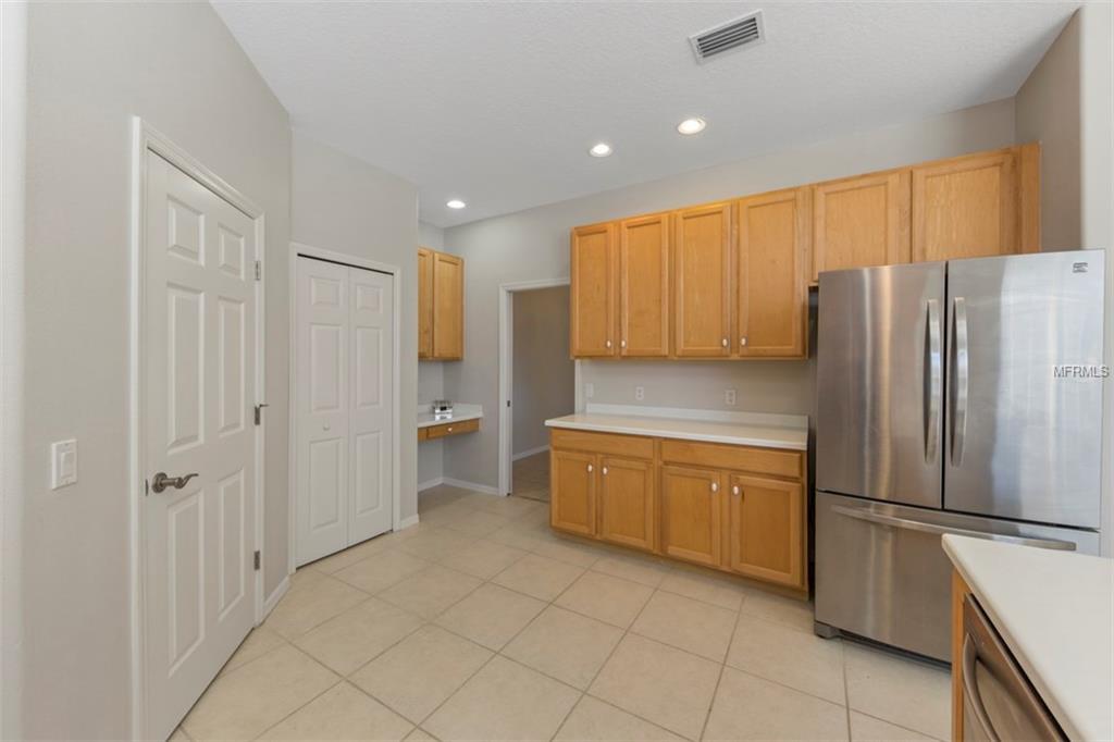 1183 FRASER PINE BOULEVARD, SARASOTA, Florida 34240, 4 Bedrooms Bedrooms, 8 Rooms Rooms,3 BathroomsBathrooms,Residential,For sale,FRASER PINE,A4204678